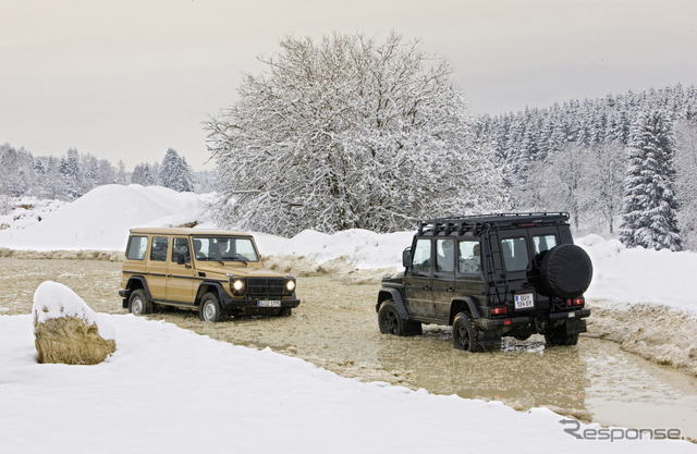 EDITION30.PUR(向かって左)とEDITION30(2009年)
