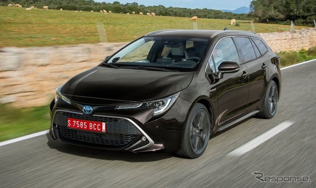 トヨタ・カローラ・ツーリングスポーツ 新型(欧州仕様)