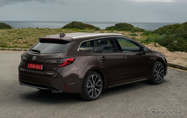 トヨタ・カローラ・ツーリングスポーツ 新型(欧州仕様)