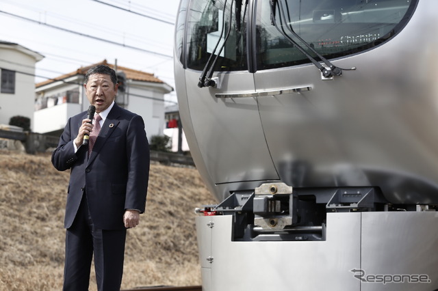 あいさつする後藤高志取締役会長