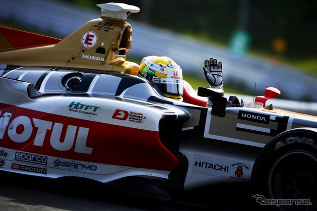 日本レース写真家協会会員による写真展「COMPETITION」(参考画像)
