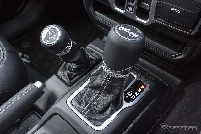 ジープ ラングラー 新型(アンリミテッド・サハラ・ローンチエディション3.6L)