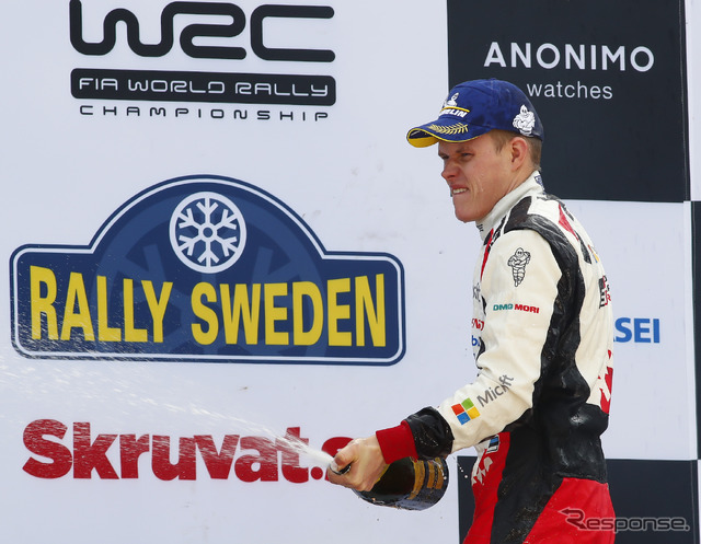 今季初勝利のタナクはドライバーズランキング首位に浮上した。