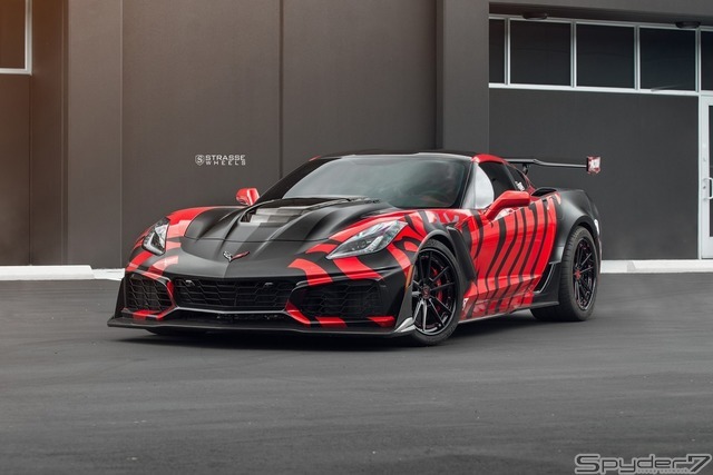 シボレー コルベット ZR1 カスタムカー(Strasse Wheels)