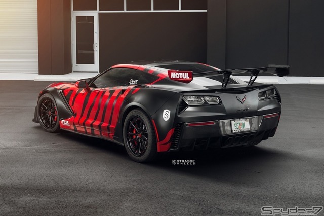 シボレー コルベット ZR1 カスタムカー(Strasse Wheels)