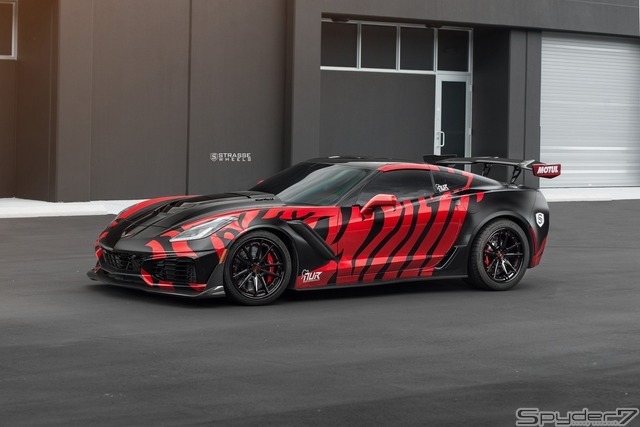 シボレー コルベット ZR1 カスタムカー（Strasse Wheels）