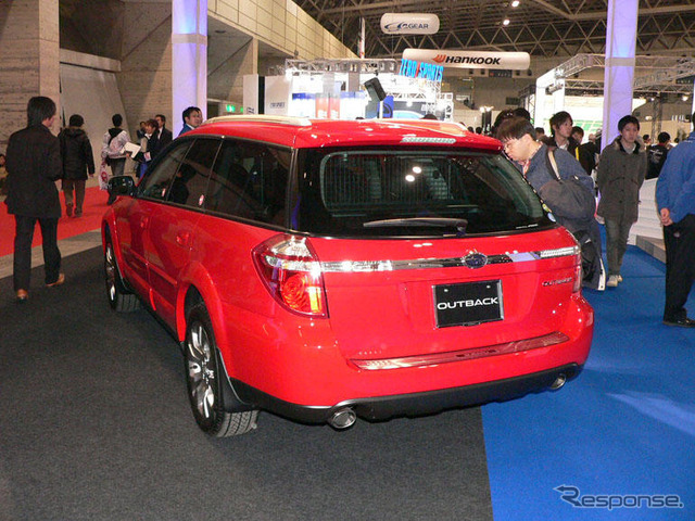 【東京オートサロン08】レガシィ は上質な時間を提案…スバルブース