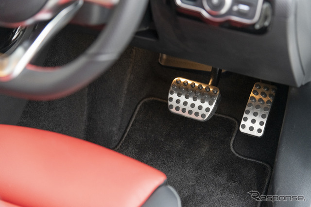 メルセデスベンツ Aクラス 新型(A180 スタイル AMGライン装着車)