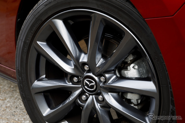 マツダ3 SKYACTIV-G 2.0(欧州仕様、マイルドハイブリッド)