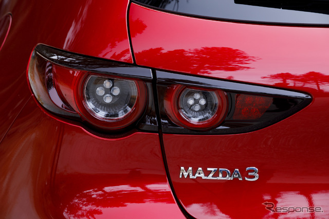 マツダ3 SKYACTIV-G 2.0(欧州仕様、マイルドハイブリッド)