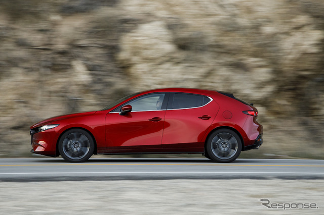 マツダ3 SKYACTIV-G 2.0(欧州仕様、マイルドハイブリッド)
