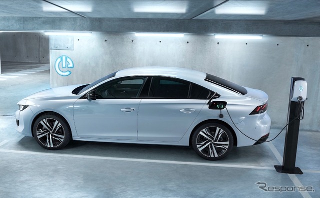 プジョー508PHEV