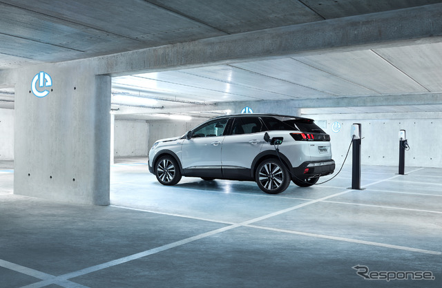 プジョー3008PHEV