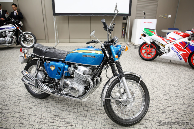 CB750Four。ホンダコレクションホールから実車を持ち込み展示された。