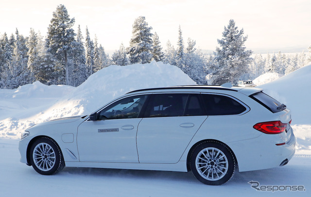 BMW 5シリーズツーリング PHEV スクープ写真