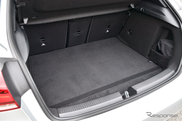 メルセデスベンツ Aクラス 新型(A180)