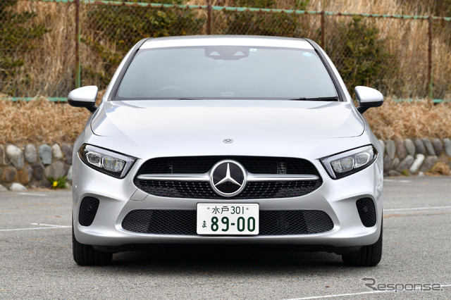 メルセデスベンツ Aクラス 新型(A180)