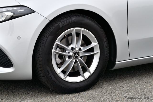 メルセデスベンツ Aクラス 新型(A180)