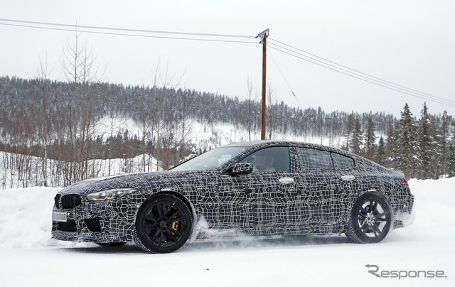 BMW M8 グランクーペ スクープ写真