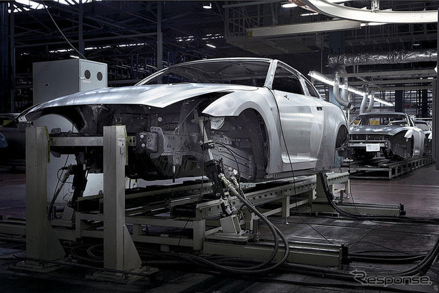 【日産 GT-R 解説】しなやかで鋼のような剛性感