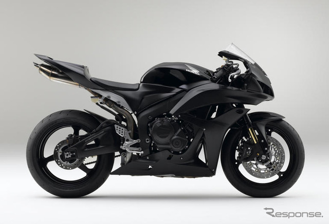 ホンダ、CBR600RRレースベース車を発売