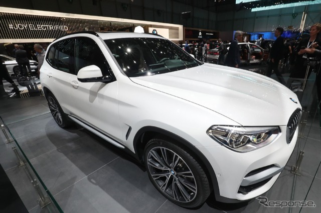 新型BMW X3 のPHV、xDrive30e(ジュネーブモーターショー2019)