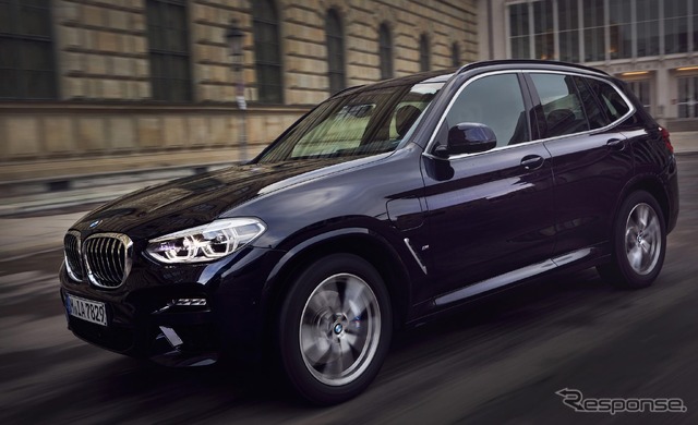 新型BMW X3 のPHV、xDrive30e