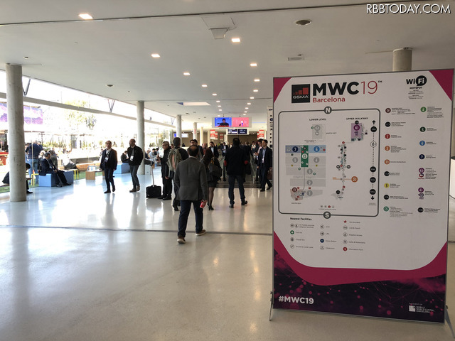 MWCの会場は広いが構造はシンプル。まわりやすくレイアウトされている