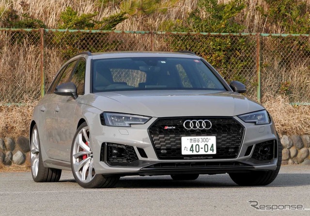 アウディ RS4アバント 新型