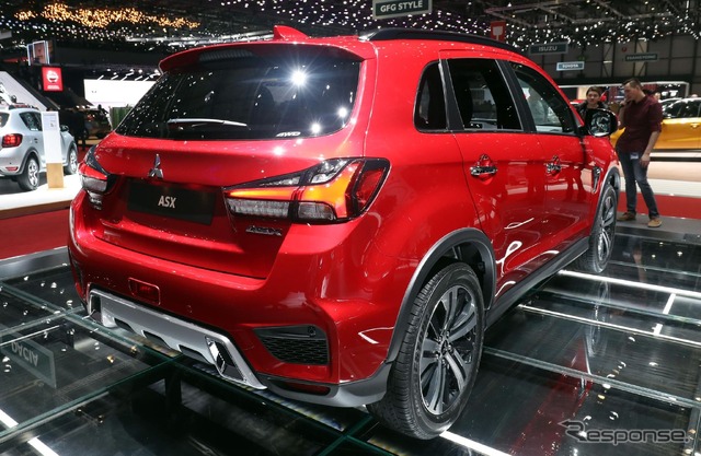 三菱 ASX (RVRに相当)の2020年モデル(ジュネーブモーターショー2019)