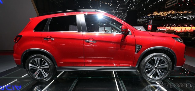 三菱 ASX (RVRに相当)の2020年モデル(ジュネーブモーターショー2019)