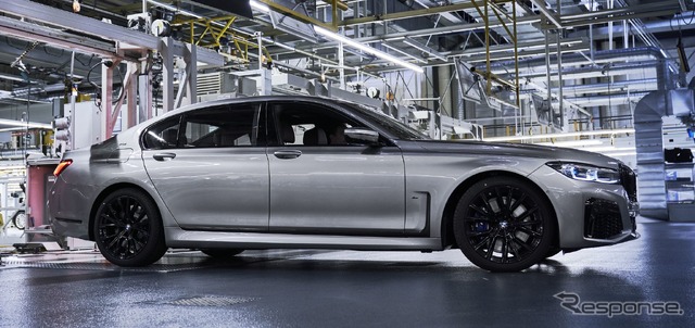 BMW 7シリーズ 改良新型の量産第一号車がラインオフ