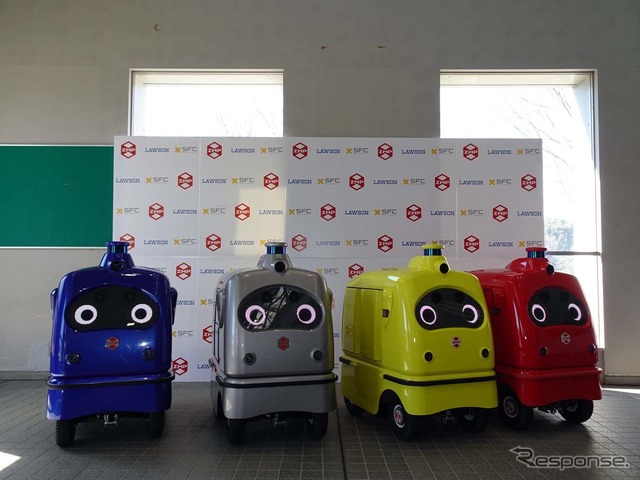 用意された5台の宅配ロボット