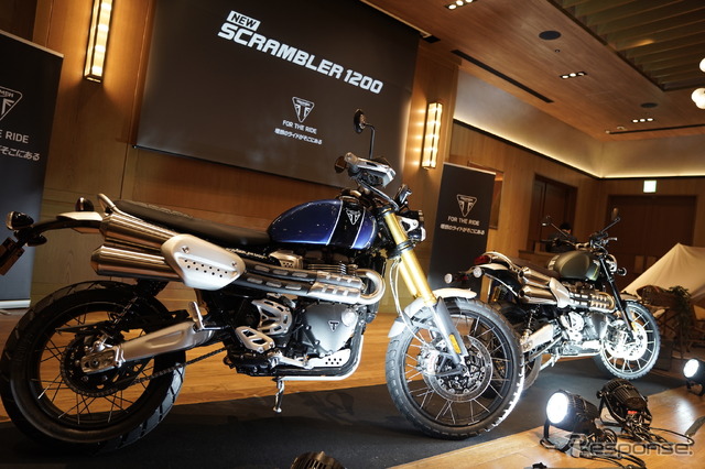 日本での発売が始まったスクランブラー1200 XC(右)と、オフロードでの走破性を高めたスクランブラー1200 XE(左)