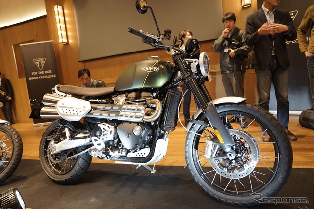 スタンダードモデルのスクランブラー1200 XC