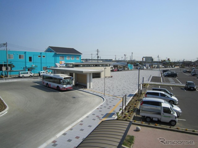 おさかなセンター停留所、交通ターミナル