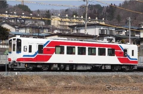 叡山電鉄の三鉄カラーは、この三陸鉄道36-700形をイメージしている。