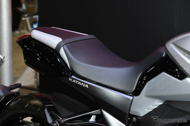 スズキ・カタナ新型(東京モーターサイクルショー2019)