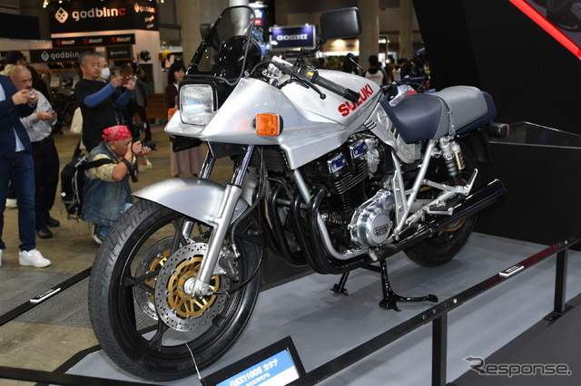 スズキGSX1100Sカタナ(東京モーターサイクルショー2019)