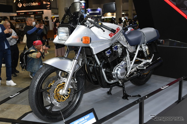 スズキGSX1100Sカタナ（東京モーターサイクルショー2019）