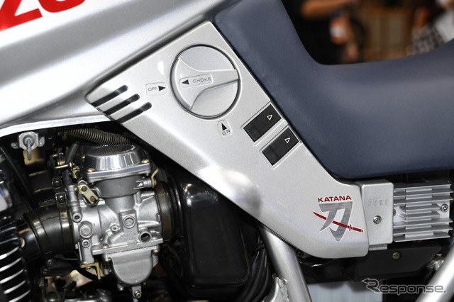 スズキGSX1100Sカタナ(東京モーターサイクルショー2019)