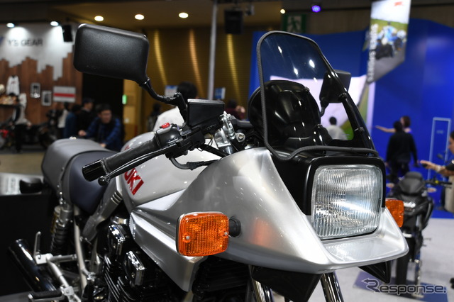 スズキGSX1100Sカタナ(東京モーターサイクルショー2019)