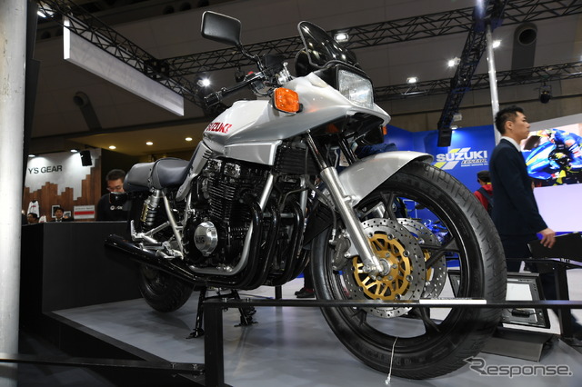 スズキGSX1100Sカタナ（東京モーターサイクルショー2019）