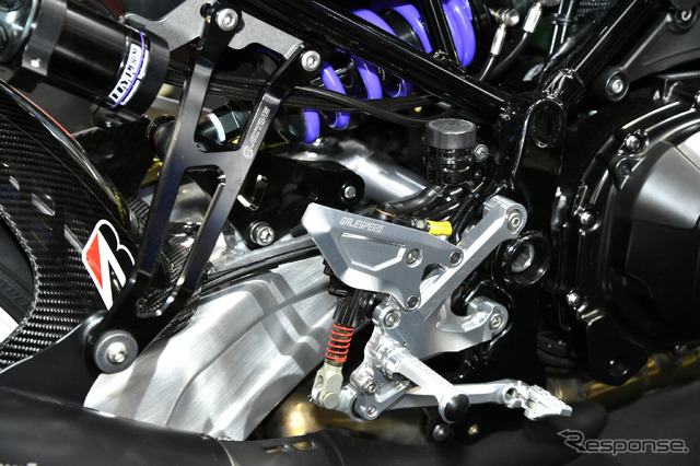 カワサキ『ZRX1200ダエグ 16』（SUPERSPORT PACKAGE）