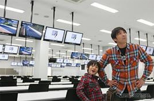 ファミリーチケット購入者限定 バックヤードツアー