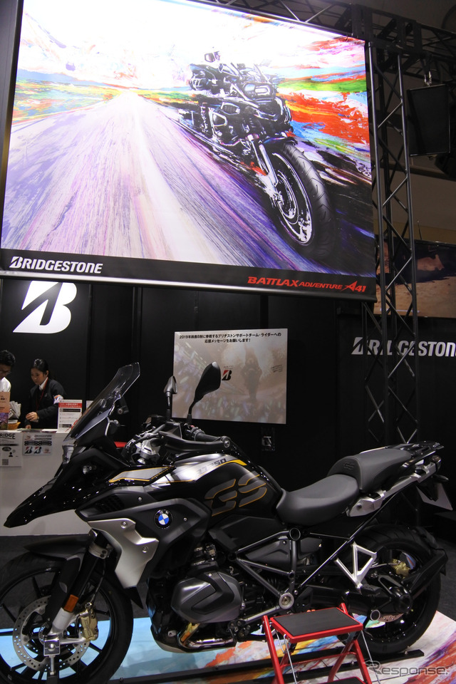 ブリヂストンブース(東京モーターサイクルショー2019)