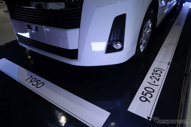 トヨタ・ハイエース新型(バンコクモーターショー2019)