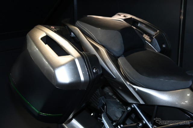 カワサキ Ninja H2 SX SE+(東京モーターサイクルショー2019)