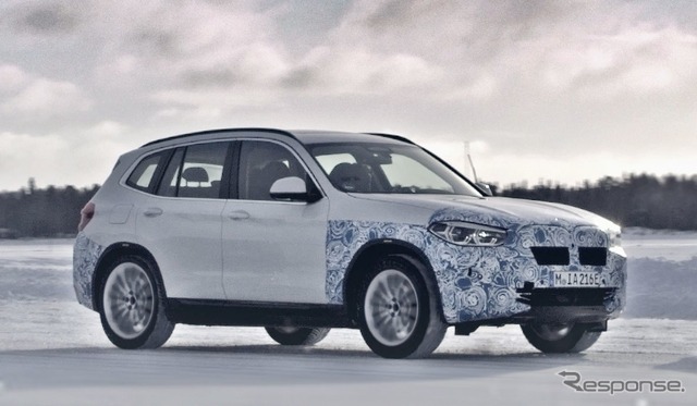 BMW iX3 の開発プロトタイプ車