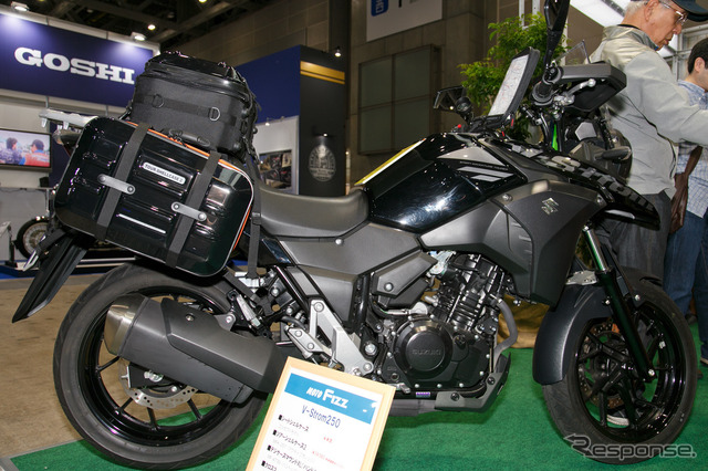 タナックス(東京モーターサイクルショー2019)